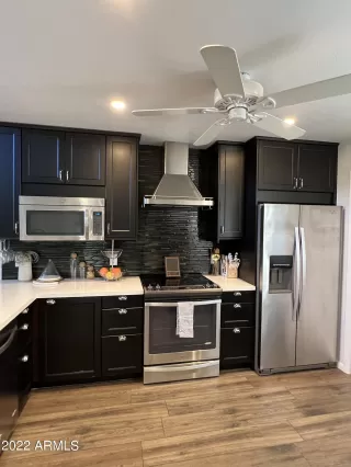 Photo #4: 6353643 Listing