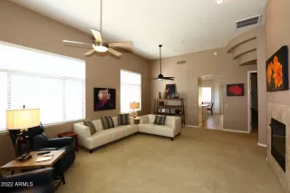 Photo #6: 6353711 Listing