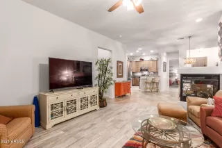 Photo #6: 6353756 Listing
