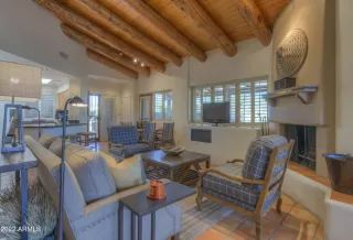 Photo #6: 6353763 Listing