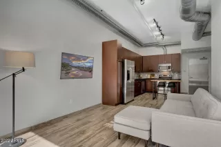 Photo #5: 6353813 Listing