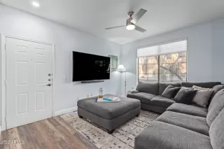 Photo #2: 6353863 Listing 