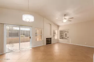 Photo #4: 6354145 Listing