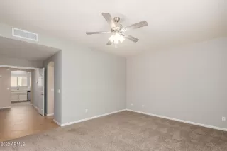 Photo #5: 6354145 Listing