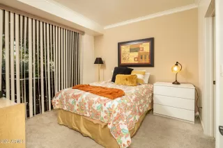 Photo #4: 6354201 Listing