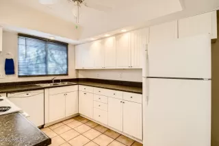 Photo #4: 6354372 Listing