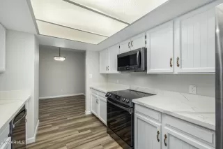 Photo #5: 6354485 Listing