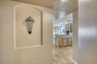 Photo #5: 6354669 Listing 