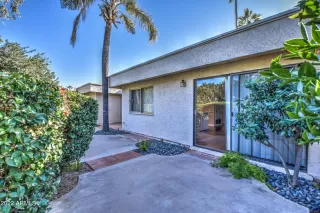 Photo #2: 6355028 Listing