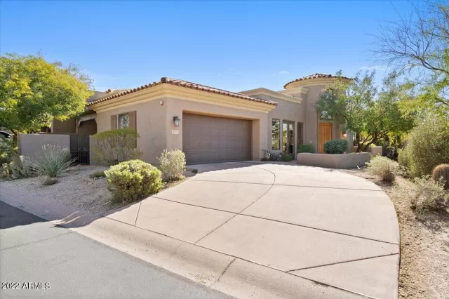 MLS: 6355520 Condo For Sale