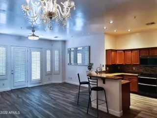 Photo #6: 6355582 Listing