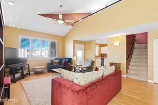 Photo #2: 6355749 Listing 