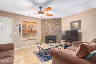 Photo #4: 6355761 Listing