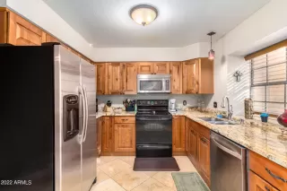 Photo #6: 6355761 Listing