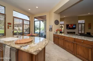 Photo #4: 6355764 Listing