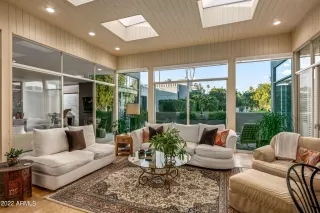 Photo #6: 6355851 Listing