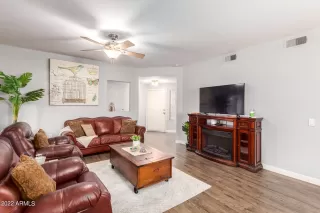 Photo #2: 6356067 Listing