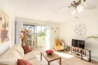 Photo #2: 6356319 Listing