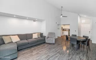 Photo #2: 6356355 Listing 
