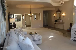 Photo #6: 6356374 Listing