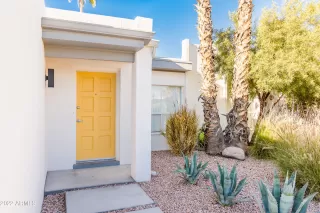 Photo #2: 6356600 Listing