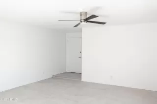 Photo #4: 6356600 Listing