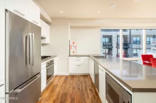 Photo #2: 6356689 Listing