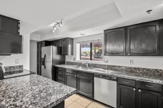 Photo #6: 6356736 Listing