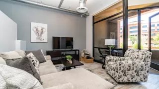 Photo #5: 6356786 Listing