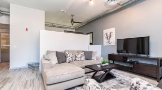 Photo #6: 6356786 Listing