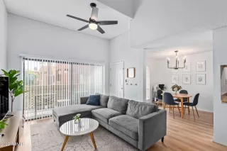 Photo #5: 6356878 Listing 