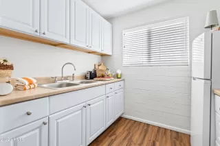 Photo #6: 6356880 Listing