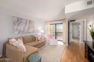 Photo #2: 6356891 Listing