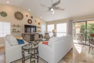 Photo #4: 6356920 Listing