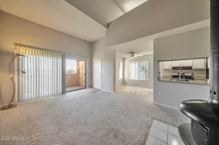 Photo #2: 6357134 Listing