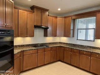 Photo #5: 6357243 Listing