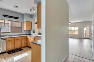 Photo #5: 6357379 Listing