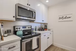 Photo #5: 6357519 Listing