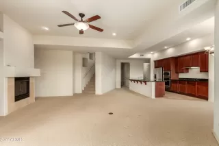 Photo #4: 6357610 Listing