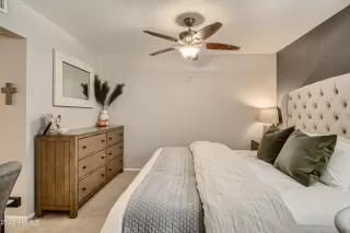 Photo #6: 6357703 Listing