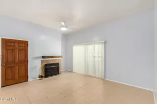 Photo #5: 6357979 Listing