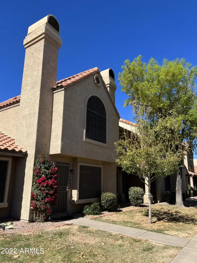 MLS: 6358172 Condo For Sale