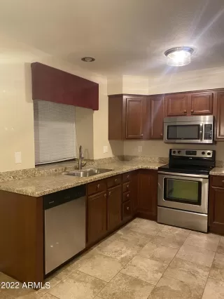 Photo #3: 6358172 Listing