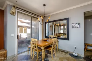 Photo #4: 6358210 Listing