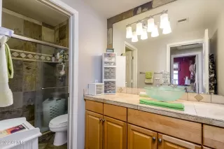 Photo #6: 6358210 Listing