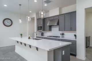 Photo #3: 6358422 Listing