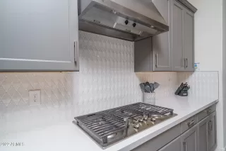 Photo #4: 6358422 Listing