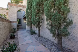 Photo #3: 6358524 Listing