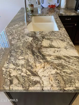 Photo #5: 6358680 Listing 