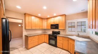 Photo #4: 6358681 Listing